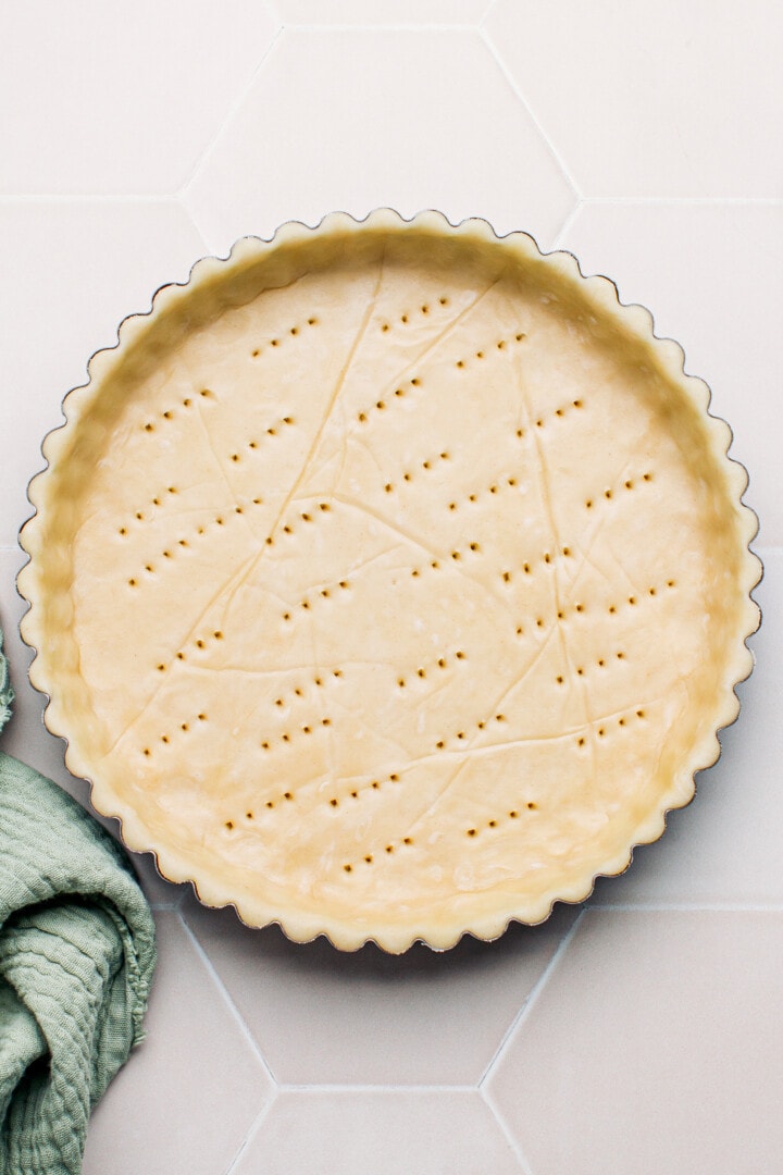 Pie crust in a pie pan.